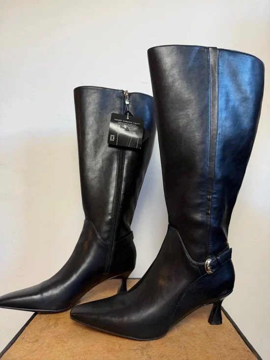 Naturalizer Black Leather Pointed-Toe Knee Boots with Mid Heels - Picture 2 of 13